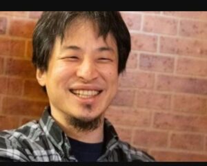 ひろゆきさん、日本の企業給与が上がらない理由「無能をクビにできない」