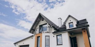 The Terrifying Call: I Left My Son with the Babysitter, But His Urgent Plea for Help Changed Everything