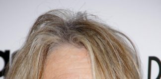 Battling a decades-long eating disorder, Diane Keaton embraces her scars of aging but is called โuglyโ and โfatโ by cruel fans