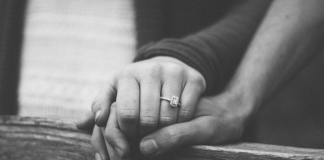 I Donated Halloween Costumes To A Childrenโs Shelter โ What Happened Next Changed My Life Forever