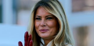 Melania Trump sparks internet frenzy with White House Christmas outfit