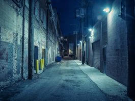 Four skateboarders step up to protect young woman