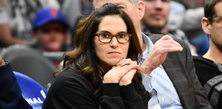 Jami Gertz left Hollywood and became a billionaire baller