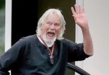 A Legendary Moment Captured! Can You Name This Classic TV Favorite? (Before/After Photos here)