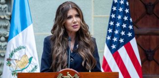 Fans react to SNL’s brutal sketch on Kristi Noem’s husband