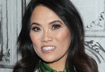 Dr. Pimple Popper star rushed to hospital after suffering stroke while filming