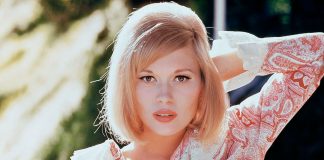 See 1970s icon Faye Dunaway now at 85
